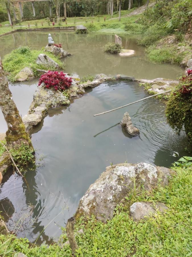 Villa Finca Jardin Del Agua à Sasaima Extérieur photo