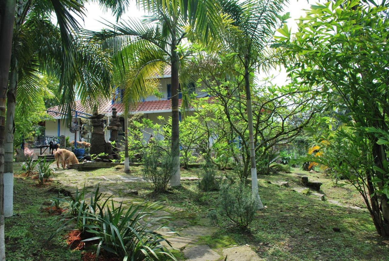 Villa Finca Jardin Del Agua à Sasaima Extérieur photo